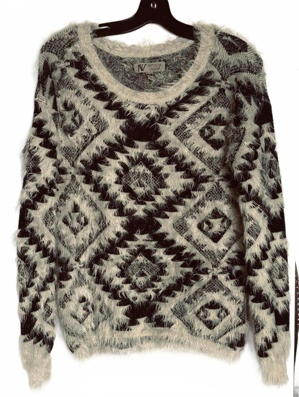 Nevada Aztec Style Fuzzy Knit Sweater Black Cream Long Sleeve Pullover - M